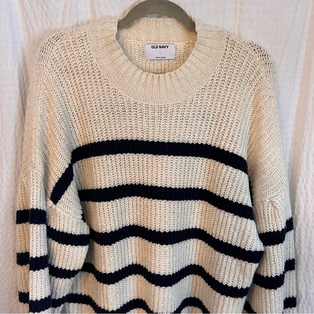 NWOT Old Navy Mockneck Sweater